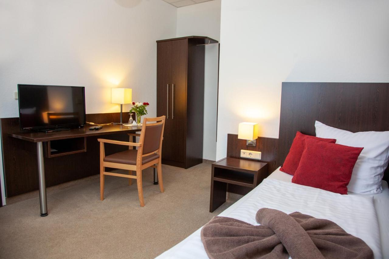 Seehotel Zum Loewen Strasen Εξωτερικό φωτογραφία