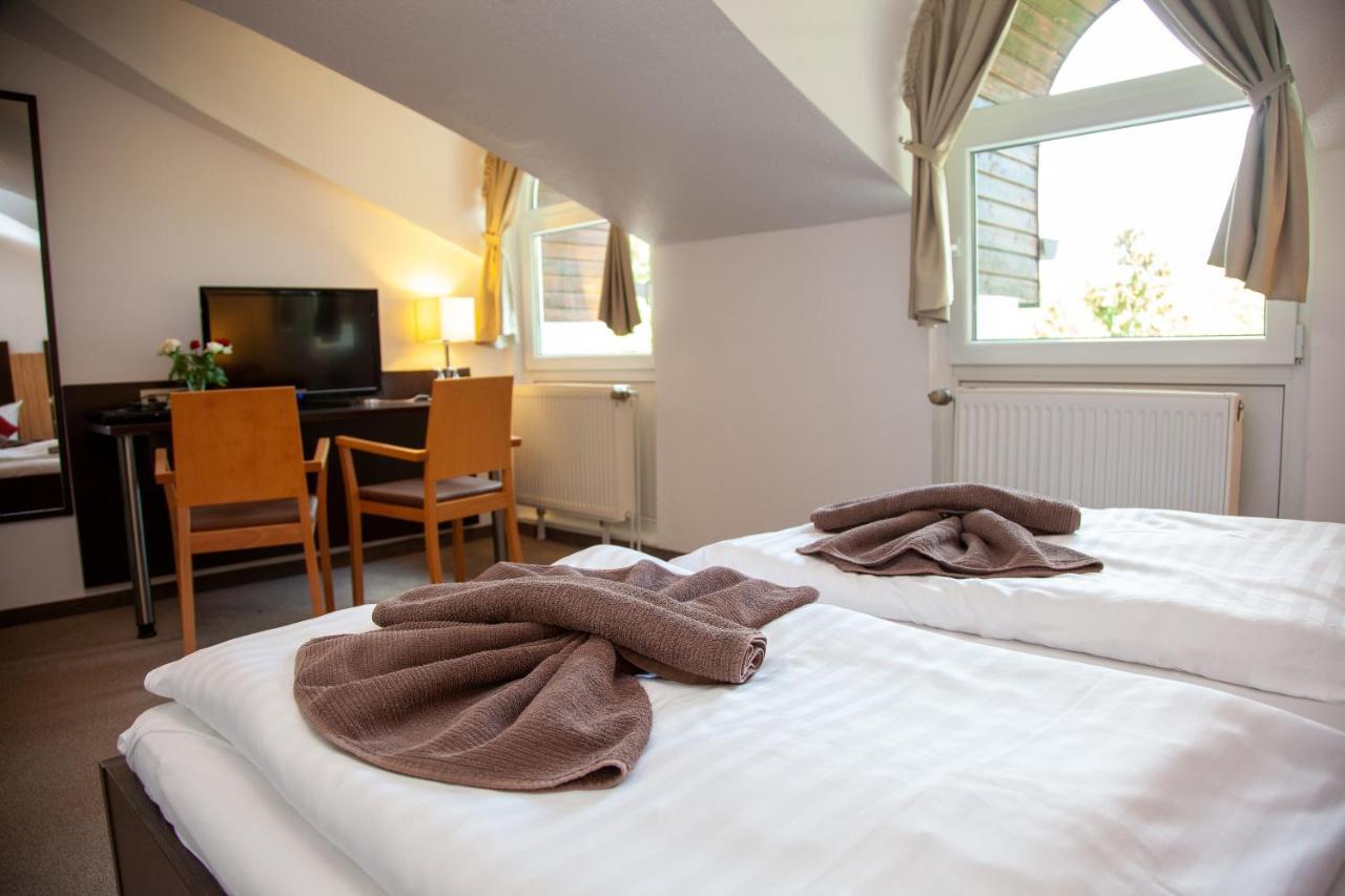 Seehotel Zum Loewen Strasen Εξωτερικό φωτογραφία