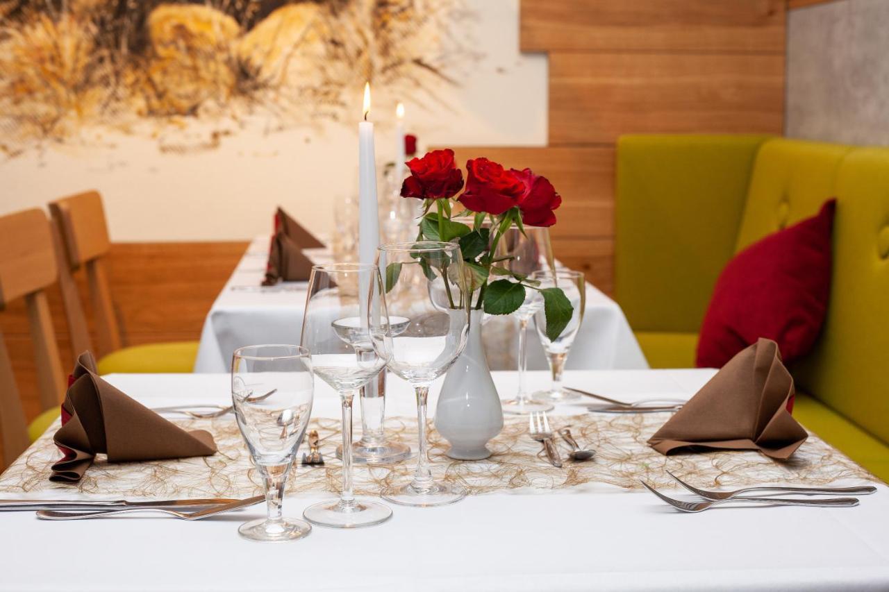 Seehotel Zum Loewen Strasen Εξωτερικό φωτογραφία